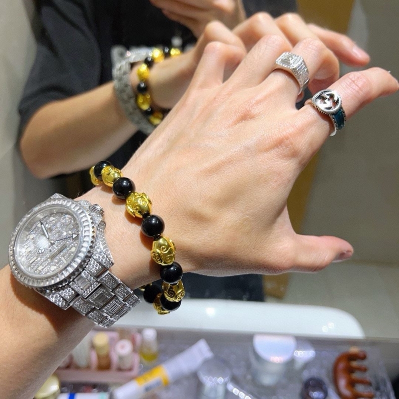 Gvc*1 bracelets